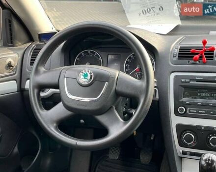 Бежевый Шкода Октавия, объемом двигателя 1.6 л и пробегом 214 тыс. км за 6790 $, фото 25 на Automoto.ua