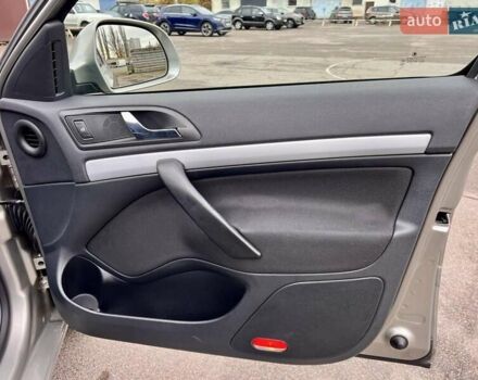 Бежевий Шкода Октавія, об'ємом двигуна 1.6 л та пробігом 59 тис. км за 10700 $, фото 45 на Automoto.ua