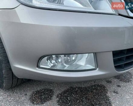Бежевый Шкода Октавия, объемом двигателя 1.8 л и пробегом 120 тыс. км за 8500 $, фото 47 на Automoto.ua
