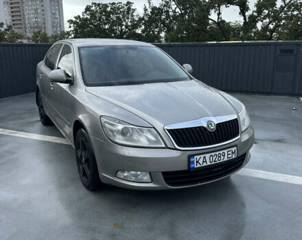 Бежевый Шкода Октавия, объемом двигателя 1.6 л и пробегом 242 тыс. км за 6800 $, фото 6 на Automoto.ua