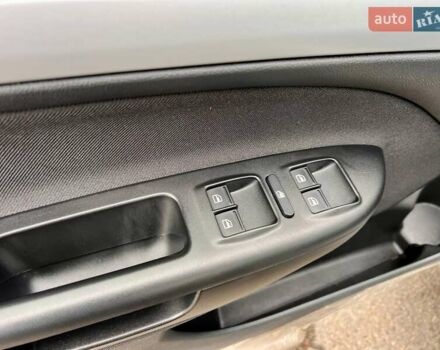 Бежевий Шкода Октавія, об'ємом двигуна 1.6 л та пробігом 59 тис. км за 10700 $, фото 35 на Automoto.ua