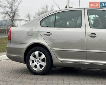 Бежевий Шкода Октавія, об'ємом двигуна 1.8 л та пробігом 231 тис. км за 9350 $, фото 9 на Automoto.ua