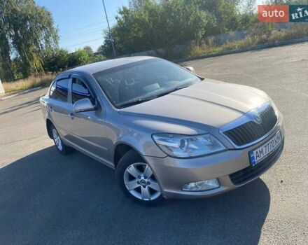 Бежевий Шкода Октавія, об'ємом двигуна 1.6 л та пробігом 253 тис. км за 7350 $, фото 1 на Automoto.ua
