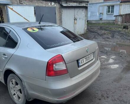 Бежевый Шкода Октавия, объемом двигателя 1.8 л и пробегом 167 тыс. км за 9999 $, фото 2 на Automoto.ua