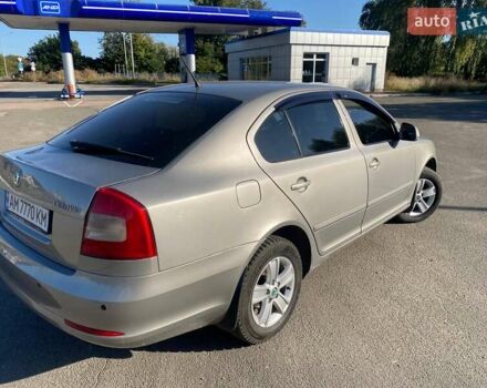 Бежевий Шкода Октавія, об'ємом двигуна 1.6 л та пробігом 253 тис. км за 7350 $, фото 8 на Automoto.ua