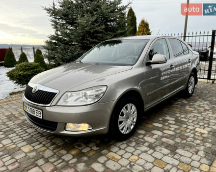 Бежевий Шкода Октавія, об'ємом двигуна 1.6 л та пробігом 226 тис. км за 8100 $, фото 6 на Automoto.ua