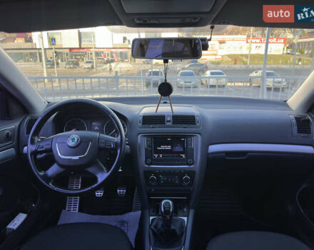 Бежевый Шкода Октавия, объемом двигателя 1.8 л и пробегом 143 тыс. км за 8990 $, фото 21 на Automoto.ua