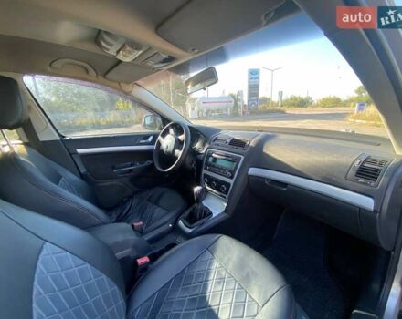 Бежевий Шкода Октавія, об'ємом двигуна 1.6 л та пробігом 253 тис. км за 7350 $, фото 7 на Automoto.ua