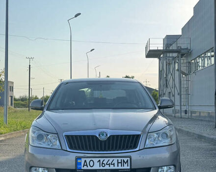 Шкода Октавія 2011 у Виноградове на Automoto.ua Бежевий Шкода Октавія, об'ємом двигуна 1.6 л та пробігом 320 тис. км за 7500 $, фото 5 на Automoto.ua