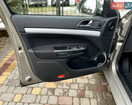 Бежевий Шкода Октавія, об'ємом двигуна 1.6 л та пробігом 226 тис. км за 8100 $, фото 46 на Automoto.ua