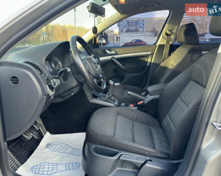 Бежевый Шкода Октавия, объемом двигателя 1.8 л и пробегом 143 тыс. км за 8990 $, фото 12 на Automoto.ua