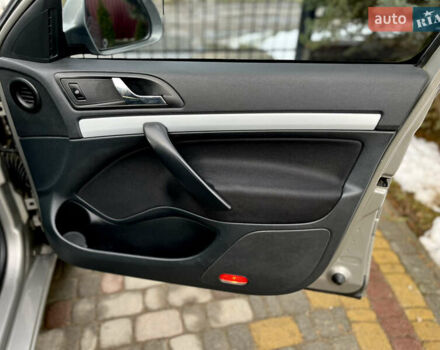 Бежевий Шкода Октавія, об'ємом двигуна 1.6 л та пробігом 226 тис. км за 8100 $, фото 49 на Automoto.ua