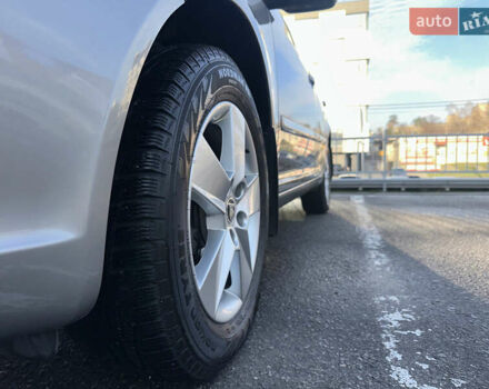 Бежевый Шкода Октавия, объемом двигателя 1.8 л и пробегом 143 тыс. км за 8990 $, фото 2 на Automoto.ua