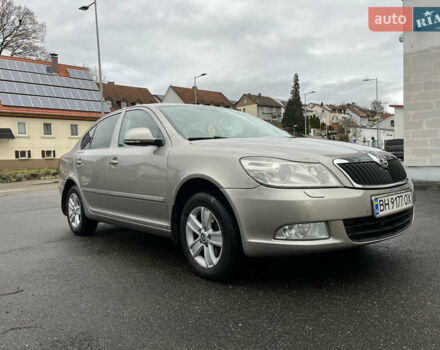 Бежевый Шкода Октавия, объемом двигателя 1.97 л и пробегом 250 тыс. км за 9500 $, фото 3 на Automoto.ua