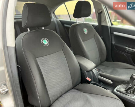 Бежевий Шкода Октавія, об'ємом двигуна 1.6 л та пробігом 226 тис. км за 8100 $, фото 41 на Automoto.ua