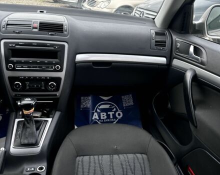 Бежевий Шкода Октавія, об'ємом двигуна 1.6 л та пробігом 255 тис. км за 7900 $, фото 6 на Automoto.ua