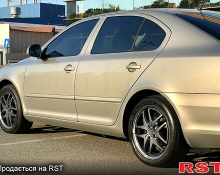 Бежевый Шкода Октавия, объемом двигателя 1.2 л и пробегом 190 тыс. км за 6900 $, фото 4 на Automoto.ua