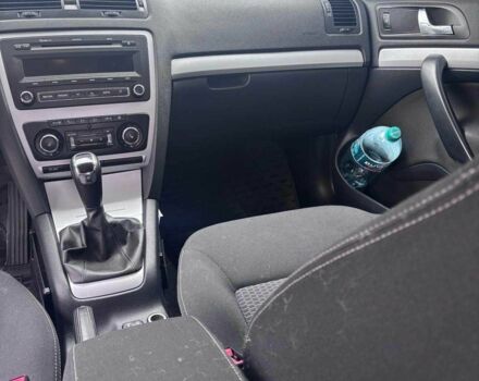 Бежевий Шкода Октавія, об'ємом двигуна 1.6 л та пробігом 184 тис. км за 8999 $, фото 4 на Automoto.ua