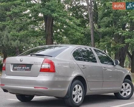 Бежевый Шкода Октавия, объемом двигателя 1.8 л и пробегом 137 тыс. км за 7599 $, фото 6 на Automoto.ua