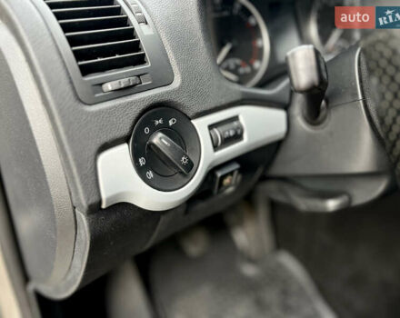 Бежевий Шкода Октавія, об'ємом двигуна 1.6 л та пробігом 226 тис. км за 8100 $, фото 39 на Automoto.ua