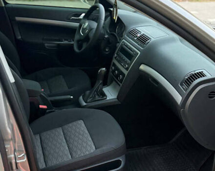 Бежевый Шкода Октавия, объемом двигателя 1.8 л и пробегом 187 тыс. км за 7500 $, фото 16 на Automoto.ua