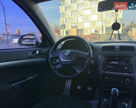 Бежевый Шкода Октавия, объемом двигателя 1.8 л и пробегом 143 тыс. км за 8990 $, фото 20 на Automoto.ua