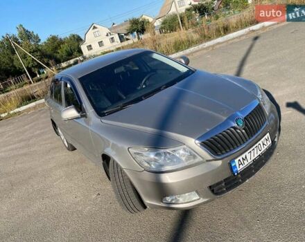 Бежевий Шкода Октавія, об'ємом двигуна 1.6 л та пробігом 253 тис. км за 7350 $, фото 6 на Automoto.ua