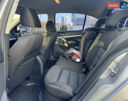 Бежевый Шкода Октавия, объемом двигателя 1.8 л и пробегом 143 тыс. км за 8990 $, фото 29 на Automoto.ua