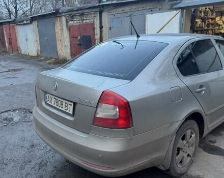 Бежевый Шкода Октавия, объемом двигателя 1.8 л и пробегом 167 тыс. км за 9999 $, фото 1 на Automoto.ua