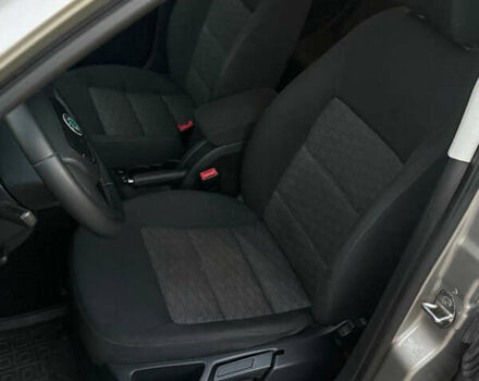 Бежевый Шкода Октавия, объемом двигателя 1.8 л и пробегом 187 тыс. км за 7500 $, фото 13 на Automoto.ua