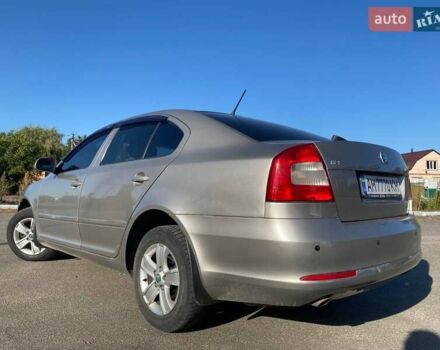 Бежевий Шкода Октавія, об'ємом двигуна 1.6 л та пробігом 253 тис. км за 7350 $, фото 4 на Automoto.ua