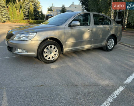 Бежевый Шкода Октавия, объемом двигателя 1.8 л и пробегом 39 тыс. км за 12200 $, фото 17 на Automoto.ua