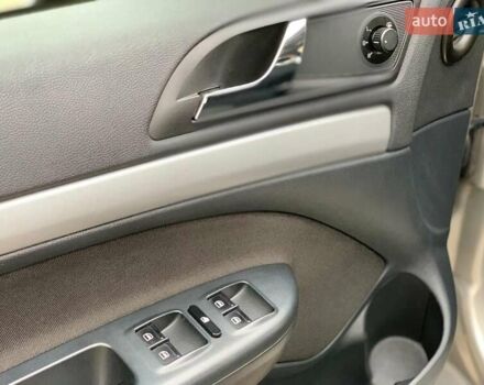 Бежевий Шкода Октавія, об'ємом двигуна 1.8 л та пробігом 217 тис. км за 8990 $, фото 19 на Automoto.ua