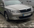 Бежевый Шкода Октавия, объемом двигателя 1.8 л и пробегом 133 тыс. км за 9000 $, фото 1 на Automoto.ua