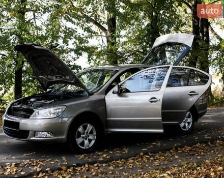 Бежевый Шкода Октавия, объемом двигателя 1.8 л и пробегом 217 тыс. км за 8600 $, фото 27 на Automoto.ua