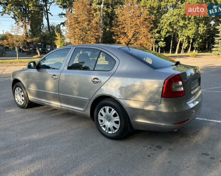 Бежевый Шкода Октавия, объемом двигателя 1.8 л и пробегом 39 тыс. км за 12200 $, фото 18 на Automoto.ua