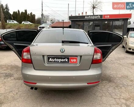 Бежевий Шкода Октавія, об'ємом двигуна 1.8 л та пробігом 217 тис. км за 8990 $, фото 12 на Automoto.ua