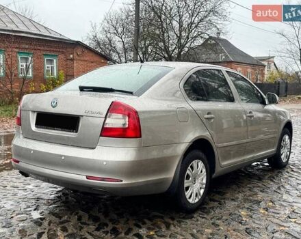Бежевый Шкода Октавия, объемом двигателя 1.8 л и пробегом 155 тыс. км за 7920 $, фото 10 на Automoto.ua