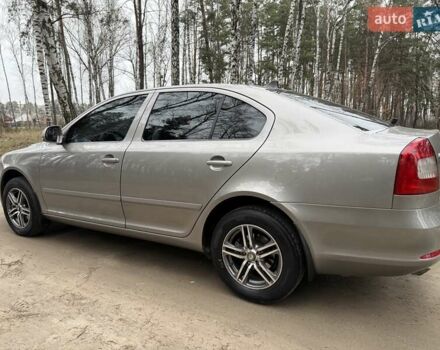 Бежевый Шкода Октавия, объемом двигателя 1.6 л и пробегом 175 тыс. км за 8300 $, фото 2 на Automoto.ua