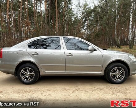 Бежевый Шкода Октавия, объемом двигателя 1.6 л и пробегом 175 тыс. км за 8300 $, фото 3 на Automoto.ua