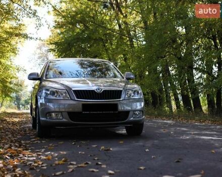 Бежевый Шкода Октавия, объемом двигателя 1.8 л и пробегом 217 тыс. км за 8600 $, фото 7 на Automoto.ua