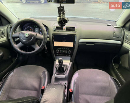 Бежевий Шкода Октавія, об'ємом двигуна 1.8 л та пробігом 268 тис. км за 6750 $, фото 14 на Automoto.ua