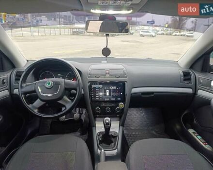 Бежевий Шкода Октавія, об'ємом двигуна 1.8 л та пробігом 107 тис. км за 8500 $, фото 12 на Automoto.ua