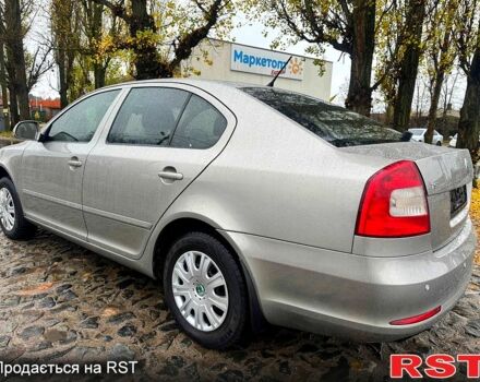 Бежевый Шкода Октавия, объемом двигателя 1.8 л и пробегом 150 тыс. км за 7920 $, фото 6 на Automoto.ua