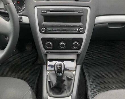 Бежевый Шкода Октавия, объемом двигателя 1.6 л и пробегом 198 тыс. км за 8800 $, фото 9 на Automoto.ua