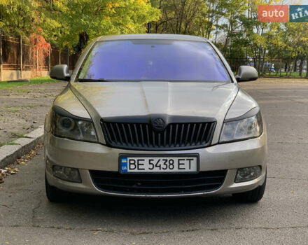 Шкода Октавия 2012 в Николаеве на Automoto.ua Бежевый Шкода Октавия, объемом двигателя 1.8 л и пробегом 250 тыс. км за 6800 $, фото 1 на Automoto.ua