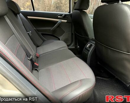 Бежевый Шкода Октавия, объемом двигателя 1.6 л и пробегом 175 тыс. км за 8300 $, фото 10 на Automoto.ua