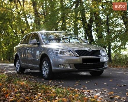 Бежевый Шкода Октавия, объемом двигателя 1.8 л и пробегом 217 тыс. км за 8600 $, фото 6 на Automoto.ua