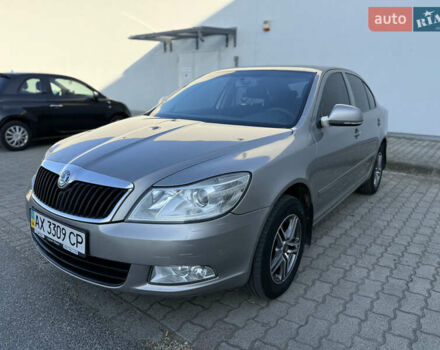 Бежевий Шкода Октавія, об'ємом двигуна 1.6 л та пробігом 277 тис. км за 7000 $, фото 6 на Automoto.ua
