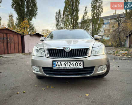 Бежевий Шкода Октавія, об'ємом двигуна 1.8 л та пробігом 205 тис. км за 8000 $, фото 4 на Automoto.ua